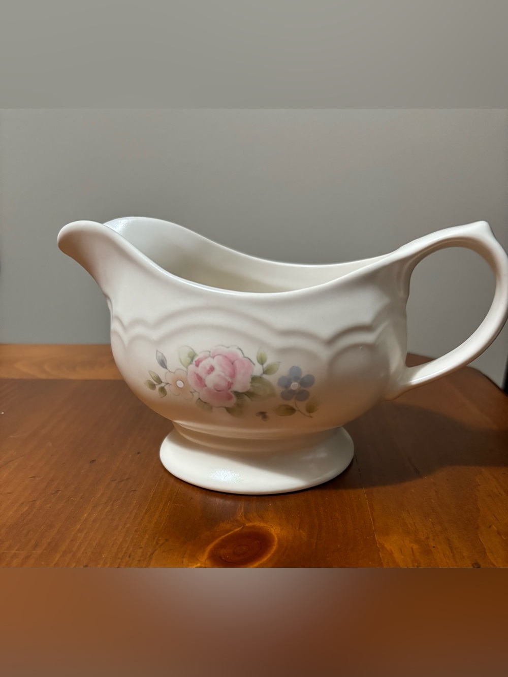 Pfaltzgraff Tea Rose Gravy Boat